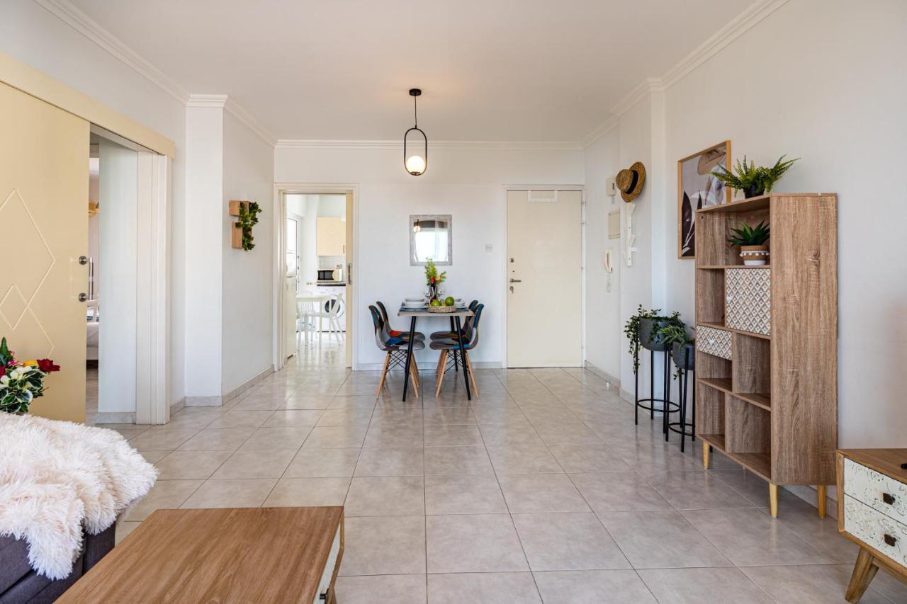 Sweet Retreat 2-br In Mackenzie Apartment Larnaca